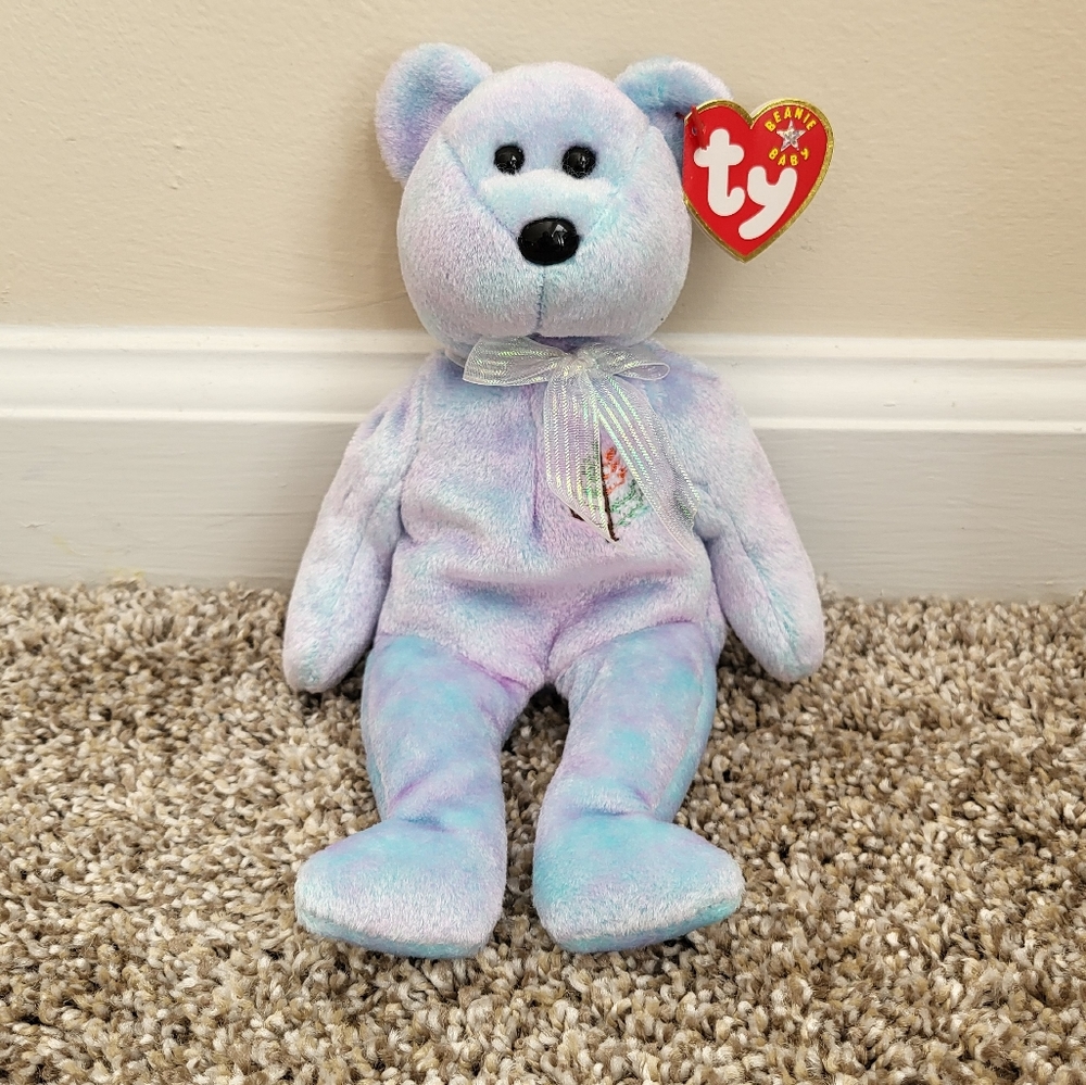 Issy the Four Seasons Hotel 2001 Ty Beanie Baby Plush
